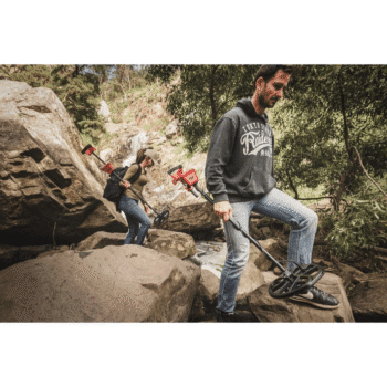 Uso de tecnología Multi-IQ en exteriores sobre superficies minerales y rocosas.