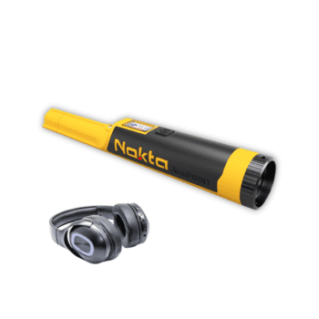 Pinpointer Nokta AccuPOINT con pantalla a color y auriculares inalámbricos Nokta BT de baja latencia.