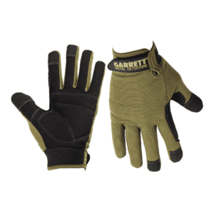 Par de guantes tácticos Garrett verde oliva y negro mostrando la palma texturizada y el dorso con logotipo sobre fondo blanco.