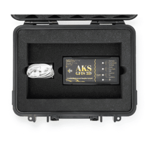 Unidad central y cable de conexión del escáner 3D AKS GFIS 3D dentro de su maletín de transporte con espuma protectora.