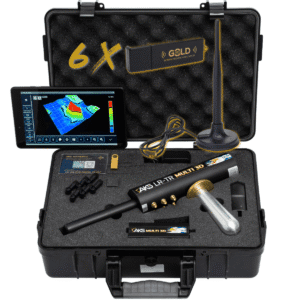 Contenido completo del maletín del detector AKS LR-TR MULTI 3D con tablet, sensores y accesorios.