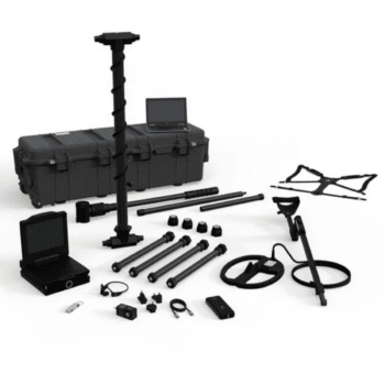 Kit completo del escáner 3D OKM eXp 7000 Professional Plus mostrando el maletín de transporte, sondas, bobinas, unidad de control y accesorios sobre fondo blanco.